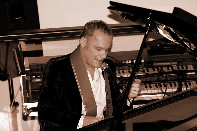 min 2006 12 15 beaune boogie 253 sepia